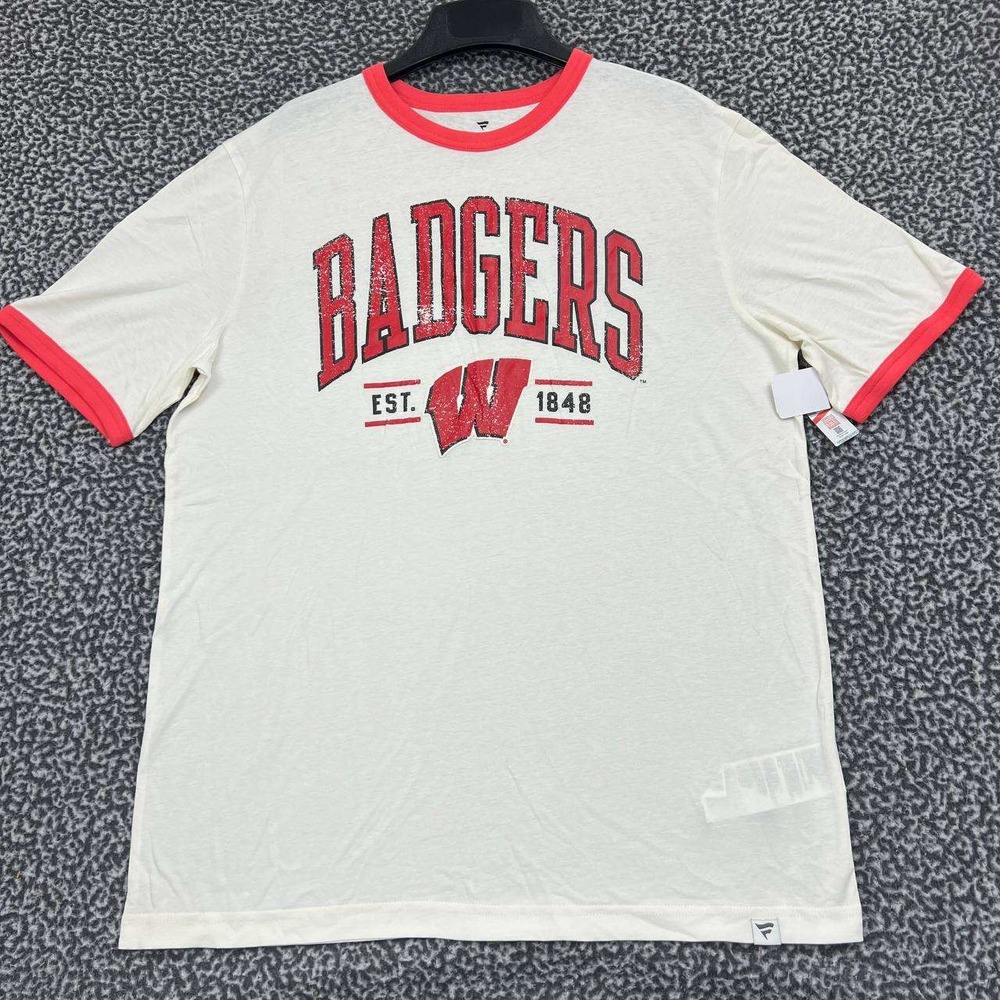 Wisconsin Badgers Shirt Men White Red Large Fanatics Short Sleeve Crew Neck New